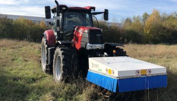 Case IH et Zasso électrocutent les adventices