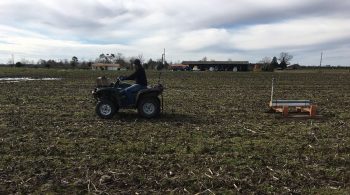 Mesurer conductivité et fertilité des sols dans les Landes et Pyrénées-Atlantiques