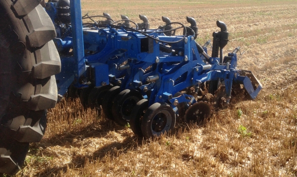 carre strip-till inro