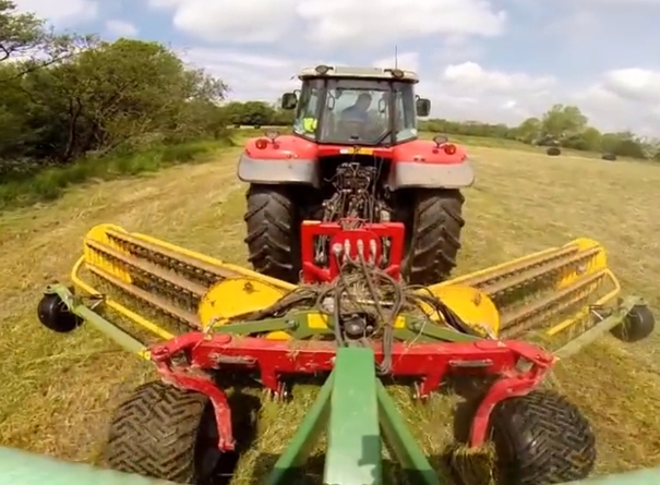 Une solution irlandaise : le Mac Attach. mac attach johnvandersonagain