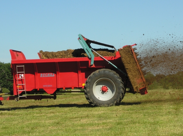 L'épandeur Buchet certifié. buchet